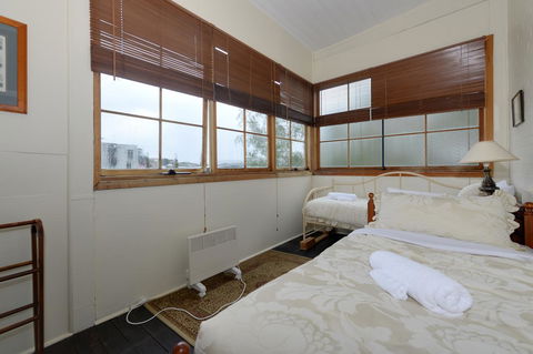 Edinburgh Gallery Bed & Breakfast - Accommodation Port Macquarie 37