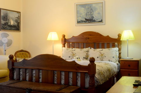 Edinburgh Gallery Bed & Breakfast - Accommodation Port Macquarie 43