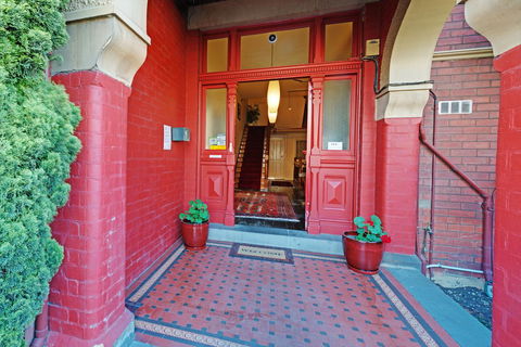 Edinburgh Gallery Bed & Breakfast - Accommodation Port Macquarie 1