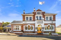 Book Cygnet Accommodation Vacations Accommodation Port Macquarie Accommodation Port Macquarie