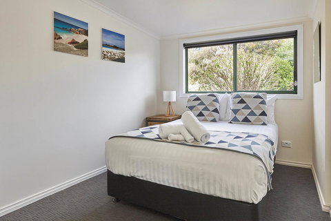 DOLPHIN LOOKOUT COTTAGE - Amazing Views Of The Bay Of Fires - Accommodation Port Macquarie 15