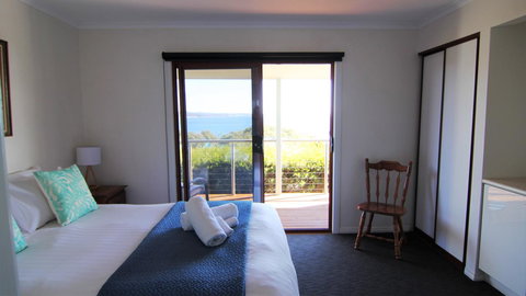 DOLPHIN LOOKOUT COTTAGE - Amazing Views Of The Bay Of Fires - Accommodation Port Macquarie 13