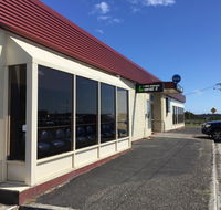 Regatta Point Tavern  Holiday Villas - Accommodation Port Macquarie