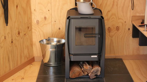 BAY OF FIRES ECO HUT Off Grid Experience At Binalong Bay - Accommodation Port Macquarie 16