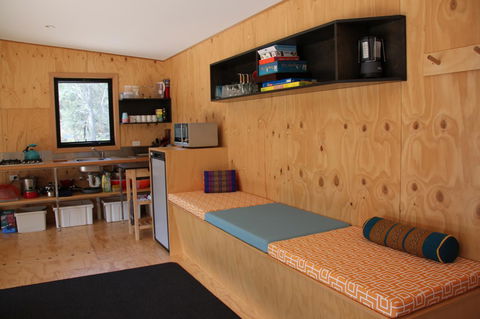 BAY OF FIRES ECO HUT Off Grid Experience At Binalong Bay - Accommodation Port Macquarie 10