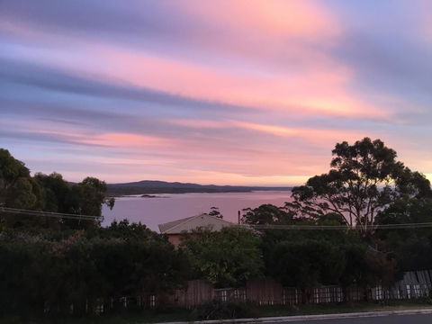 GRANITE BEACH HOUSE @ Bay Of Fires - Accommodation Port Macquarie 0