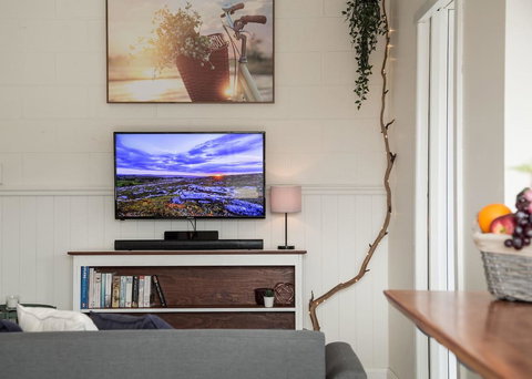 New Aptmnt Only 5 Mins To Mona Gallery - Accommodation Port Macquarie 4