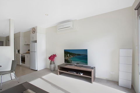 Astra Apartments Glen Waverley @Springvale RD - Accommodation Port Macquarie 11
