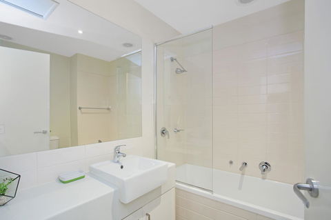 Astra Apartments Glen Waverley @Springvale RD - Accommodation Port Macquarie 17