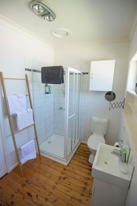 Flora Hill Creek Views - Accommodation Port Macquarie 3