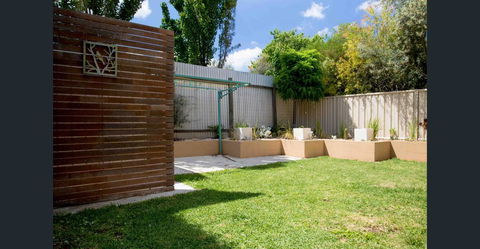 Flora Hill Creek Views - Accommodation Port Macquarie 17
