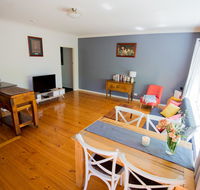 Flora Hill Creek Views - Accommodation Port Macquarie