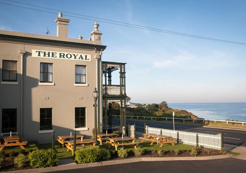 The Royal Hotel Mornington - Accommodation Port Macquarie 19