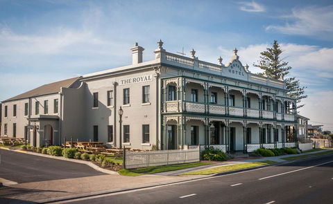 The Royal Hotel Mornington - Accommodation Port Macquarie 18