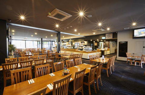 Mornington Hotel - Accommodation Port Macquarie 9
