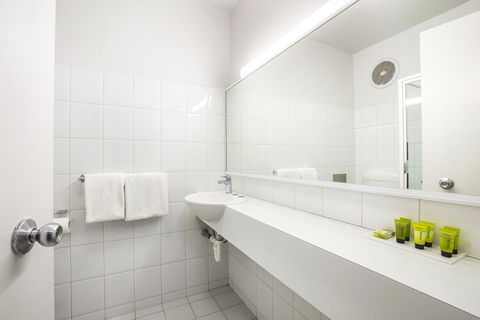 Nightcap At Matthew Flinders Hotel - Accommodation Port Macquarie 11