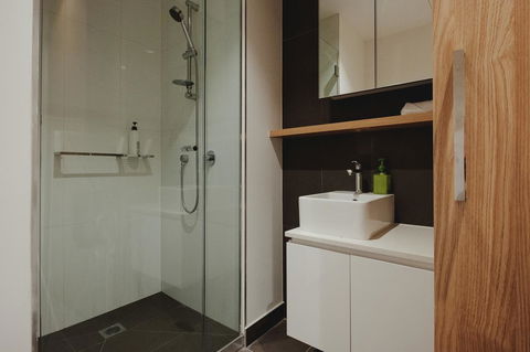 Mono Apartments On La Trobe Street - Accommodation Port Macquarie 4