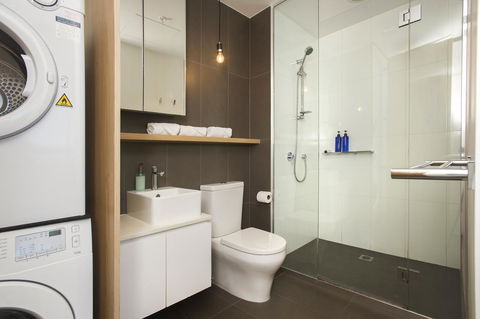 Mono Apartments On La Trobe Street - Accommodation Port Macquarie 15