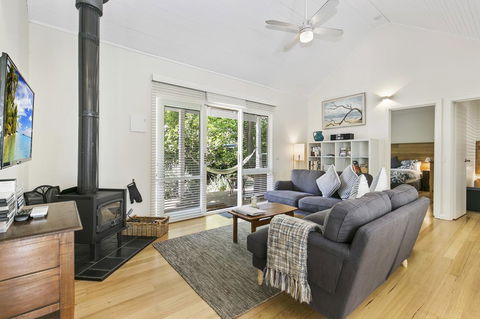 Bilinga Cottages - Accommodation Port Macquarie 5