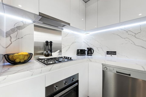 Manhattan Apartments - Caulfield North - Accommodation Port Macquarie 22