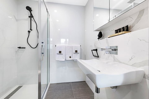 Manhattan Apartments - Caulfield North - Accommodation Port Macquarie 13