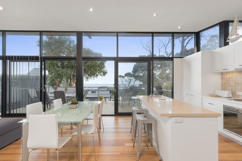 Ocean View Treetops Retreat - Accommodation Port Macquarie 12