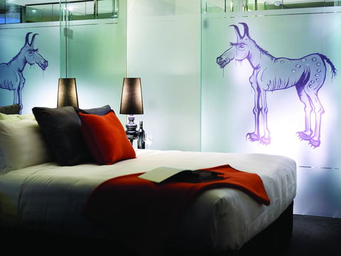 The Cullen Melbourne - Art Series - Accommodation Port Macquarie 31