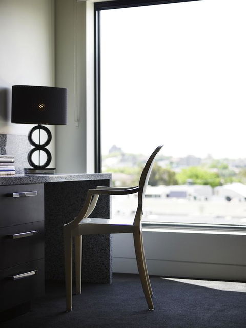 The Cullen Melbourne - Art Series - Accommodation Port Macquarie 7