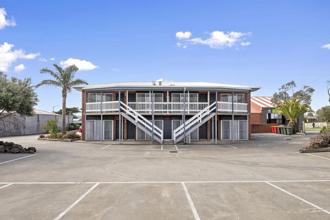 The International Motel Apollo Bay - Accommodation Port Macquarie 5
