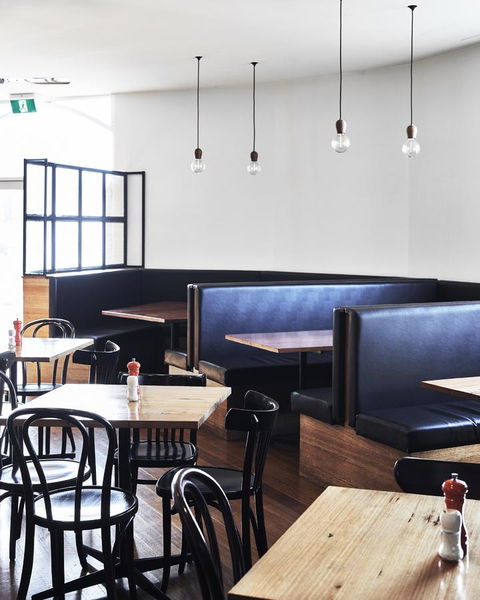 Plough Hotel - Accommodation Port Macquarie 13