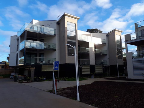 Apartments In Phillip Island Towers - Block C - Accommodation Port Macquarie 17