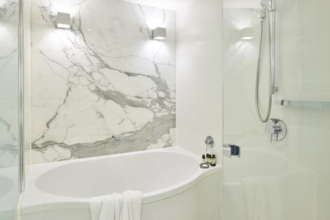 Pullman Melbourne On The Park - Accommodation Port Macquarie 8