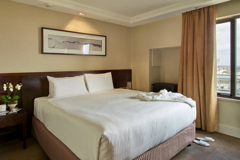 Pullman Melbourne On The Park - Accommodation Port Macquarie 10