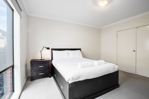 Holiday Rose - Accommodation Port Macquarie 6
