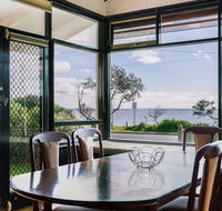 Beach Front Beauty - Ocean front views - Accommodation Port Macquarie