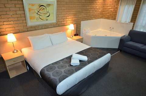 Tropicana Motor Inn - Accommodation Port Macquarie 5