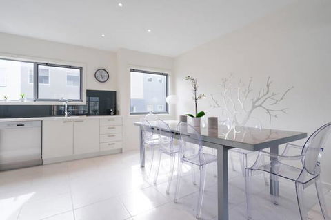 Marina Beach - Accommodation Port Macquarie 8