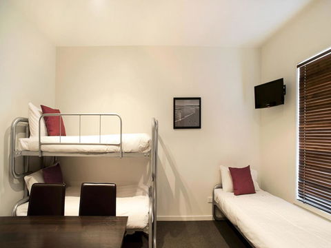The Waves Apartments - Accommodation Port Macquarie 30