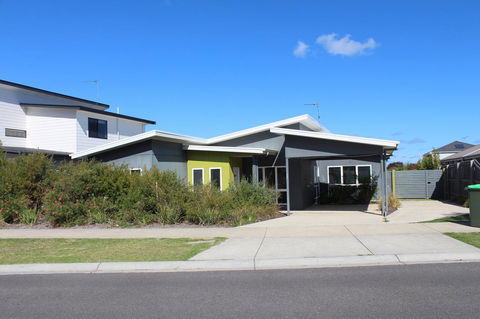 Tamara Temptation - Accommodation Port Macquarie 0