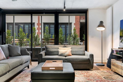 Stylish Apartment In Unique Church Development - Accommodation Port Macquarie 4