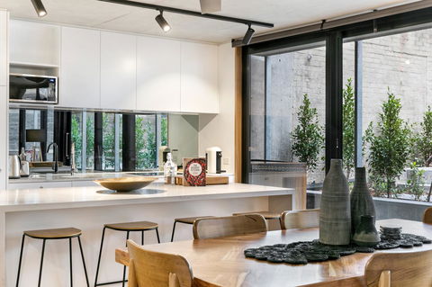 Stylish Apartment In Unique Church Development - Accommodation Port Macquarie 7
