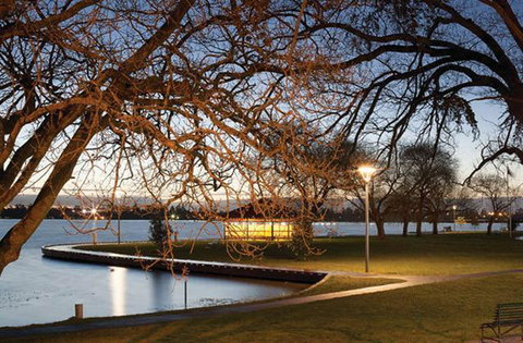 Lake Wendouree Luxury Apartments - Accommodation Port Macquarie 1
