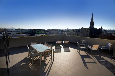 Corporate Living Accommodation Hawthorn - Accommodation Port Macquarie 4