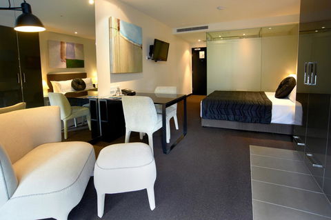 Corporate Living Accommodation Hawthorn - Accommodation Port Macquarie 7