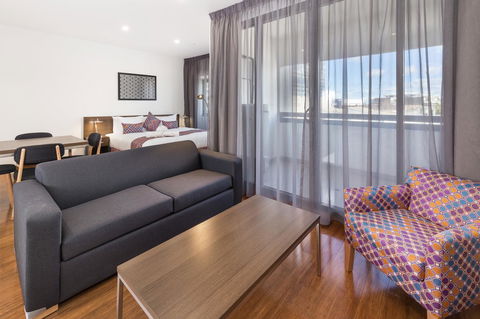 City Edge Dandenong Apartment Hotel - Accommodation Port Macquarie 0