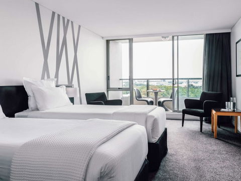 Quay West Suites Melbourne - Accommodation Port Macquarie 8