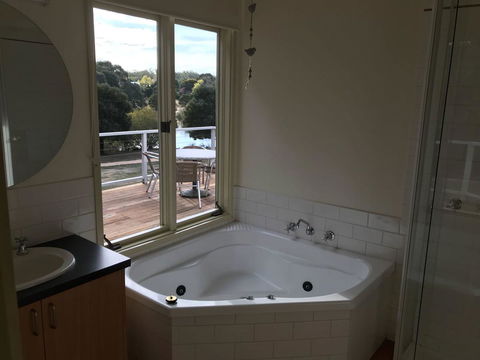 Lakeside Conti Villas - Accommodation Port Macquarie 3
