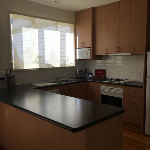 Lakeside Conti Villas - Accommodation Port Macquarie 5