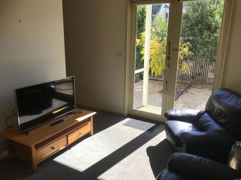 Lakeside Conti Villas - Accommodation Port Macquarie 11