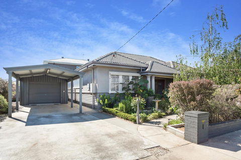 HogmortHomes Neale Street - Accommodation Port Macquarie 0